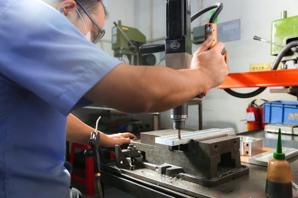 日常使用cnc加工中心的設(shè)計標(biāo)準(zhǔn)是什么？